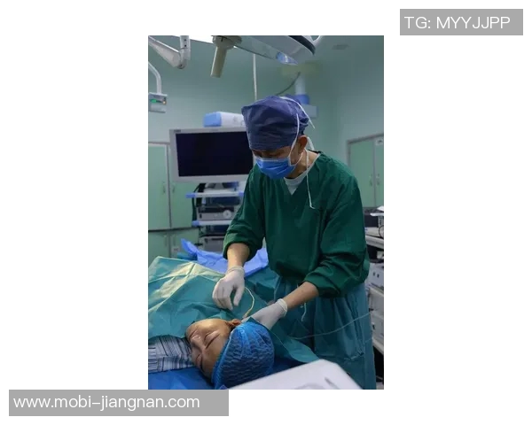 曼联对阿莫林近期情绪和行为表现的不满情绪加剧 曼联对阿莫林近期情绪和行为表现的不满情绪加剧